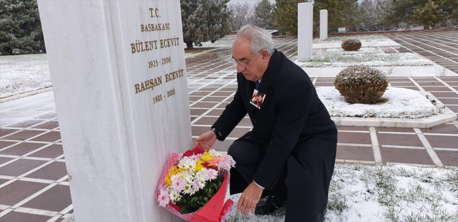 Dsp Genel Başkanı Aksakal, Merhum Rahşan Ecevit'i Mezarı Başında Andı