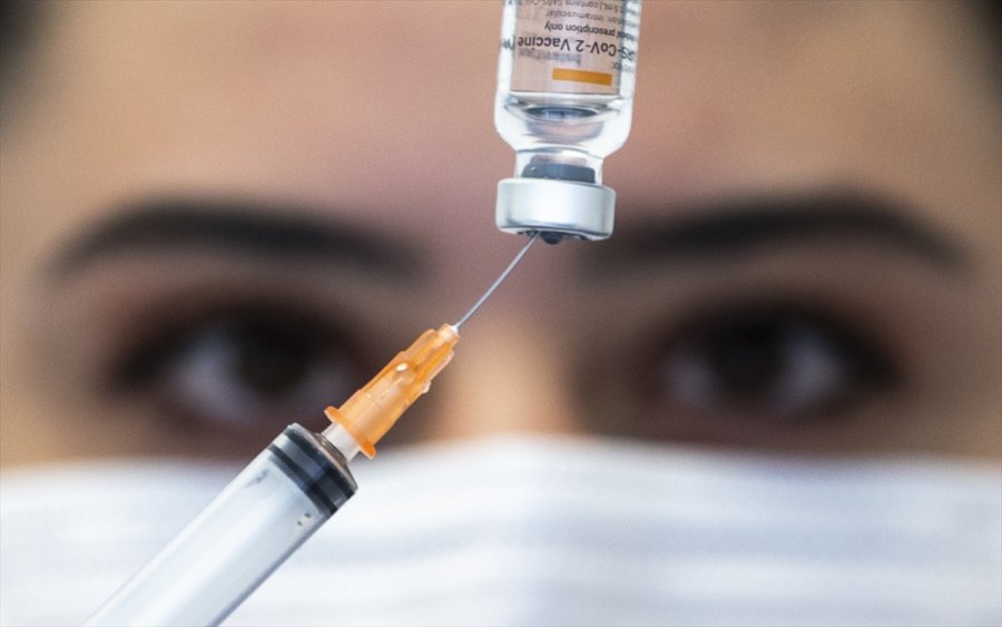 Kovid-19 Aşısı Yaptıran Sağlık Çalışanı Sayısı 700 Bini Geçti