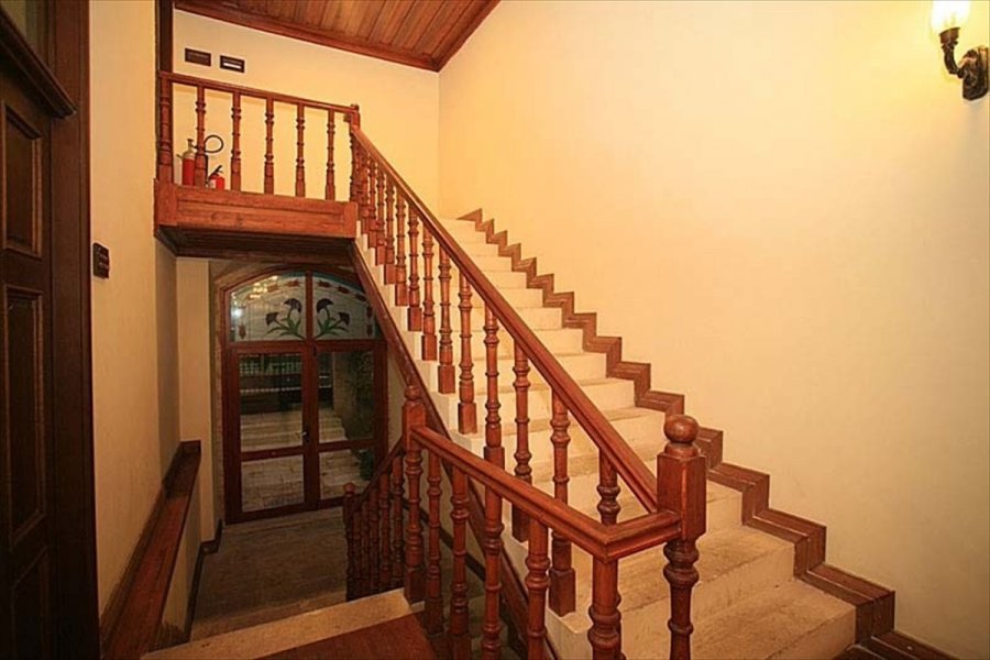 Asırlık Antalya Hükümet Konağı Geçmişe Işık Tutuyor