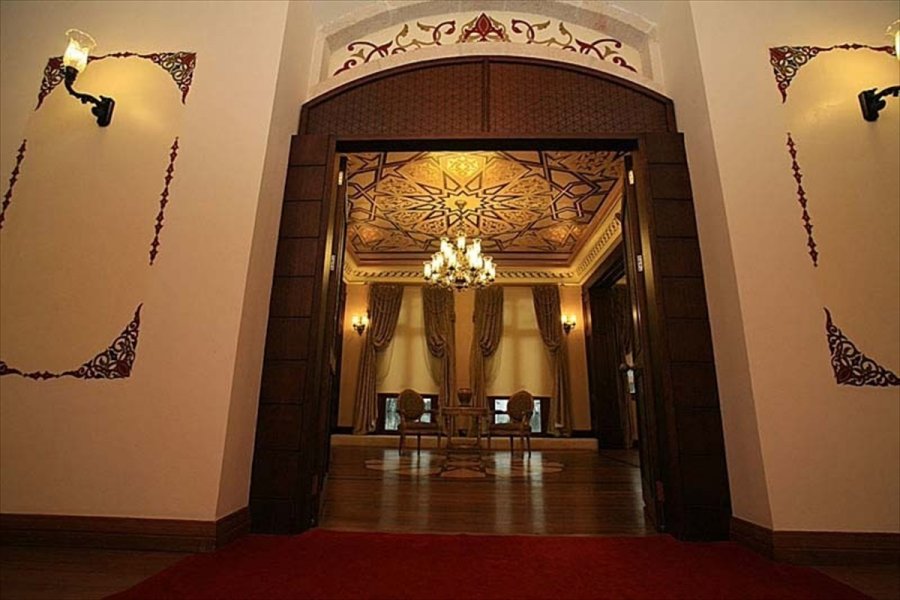 Asırlık Antalya Hükümet Konağı Geçmişe Işık Tutuyor