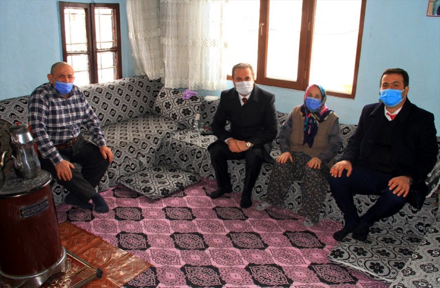Beypazarı Kaymakamı Bozdemir'den İlçedeki Ailelere Ziyaret