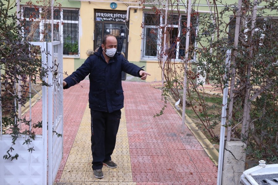 Konya'da Bahçe Kapısı Çalınan Sitenin Sakinleri Şaşkınlıkla Tedirginliği Bir Arada Yaşıyor