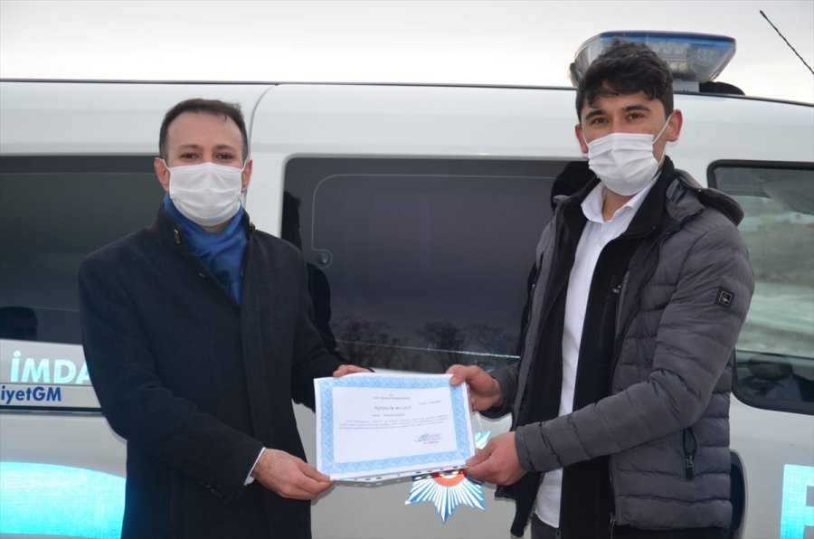 Öğretmenlerden Salgın Sürecinde Gönüllü Destek