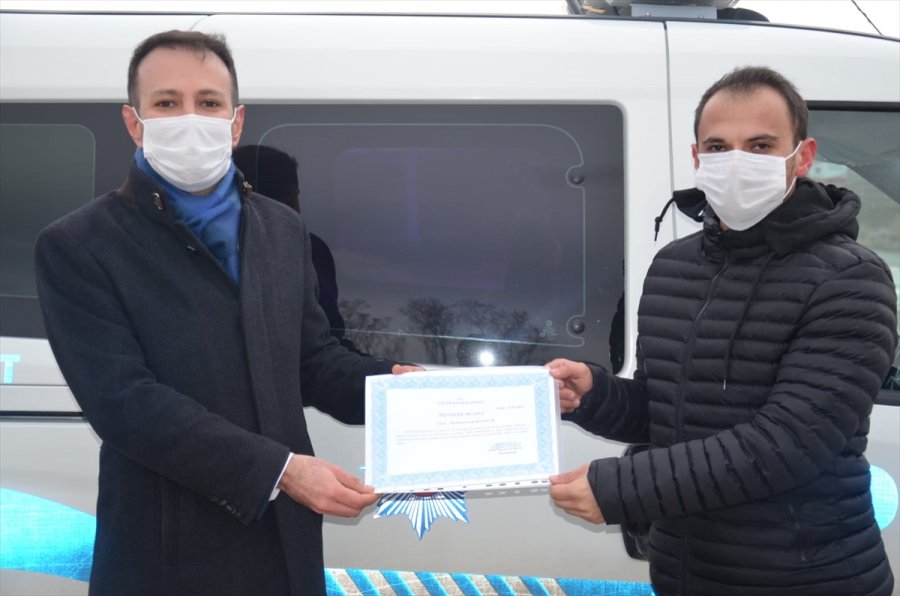 Öğretmenlerden Salgın Sürecinde Gönüllü Destek