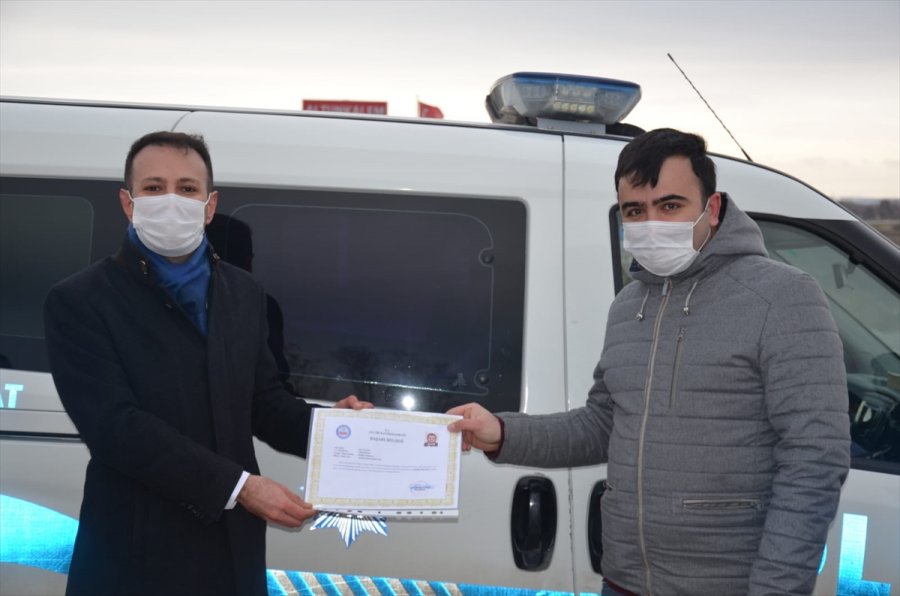 Öğretmenlerden Salgın Sürecinde Gönüllü Destek