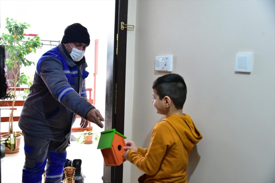 Mamak Belediyesi Kuş Yuvası İsteyen Çocuğun Dileğini Yerine Getirdi
