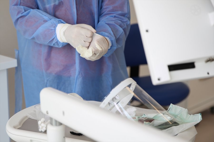 Aldıkları Ek Tedbirlerle Kesintisiz Diş Tedavisi Ve Eğitim Hizmeti Sundular