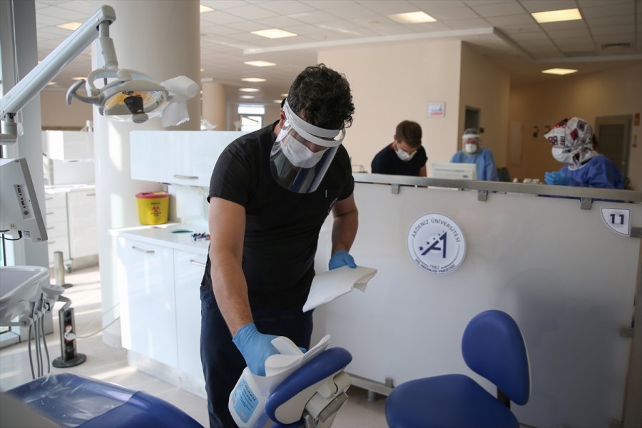 Aldıkları Ek Tedbirlerle Kesintisiz Diş Tedavisi Ve Eğitim Hizmeti Sundular