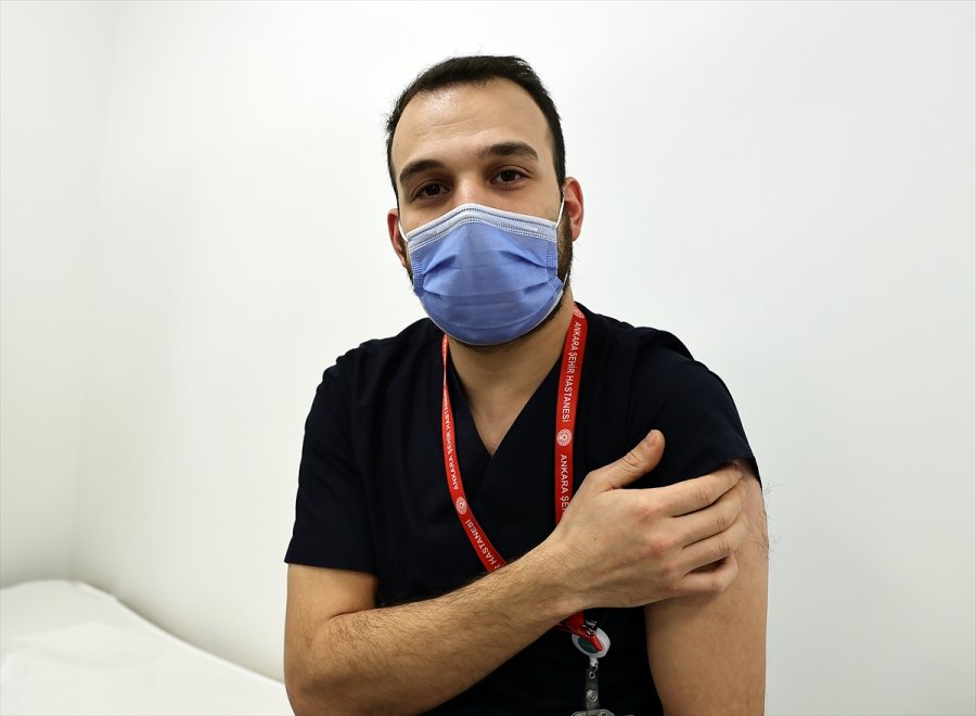 Kovid-19 Aşısı Yaptıranların Sayısı Bir Milyona Yaklaştı