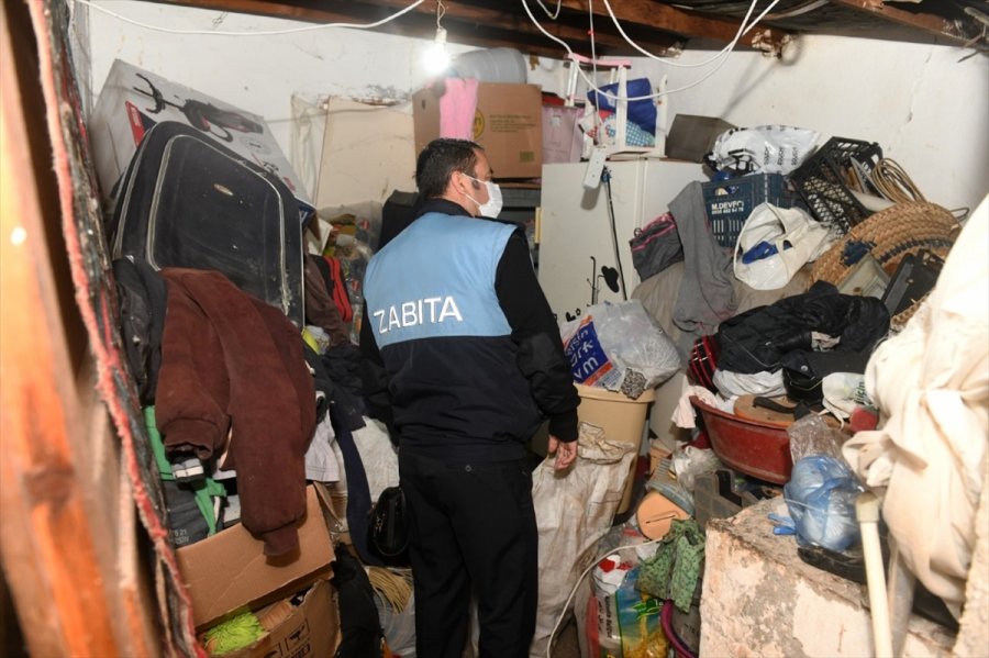 Mersin'de 10 Yıldır Atık Biriktirilen 