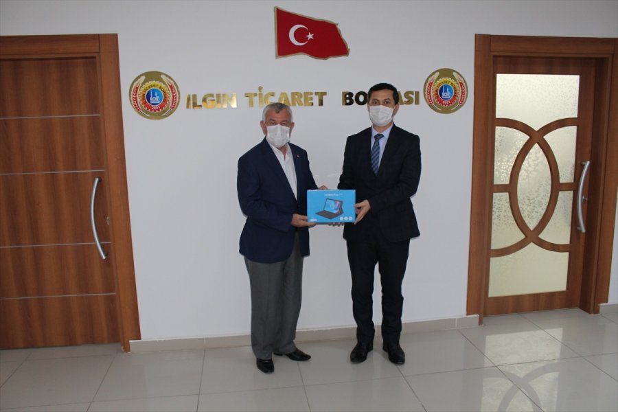 Ilgın Ticaret Borsası'ndan Uzaktan Eğitime Destek İçin Tablet Bağışı