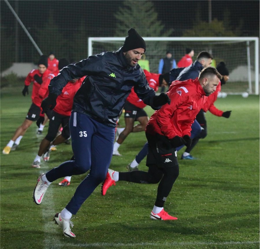 Antalyaspor Yenilmezlik Serisine Konyaspor Maçı İle Devam Etmek İstiyor