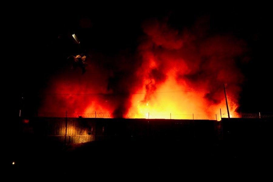Güncelleme - Eskişehir'de Geri Dönüşüm Fabrikasında Çıkan Yangın Söndürüldü