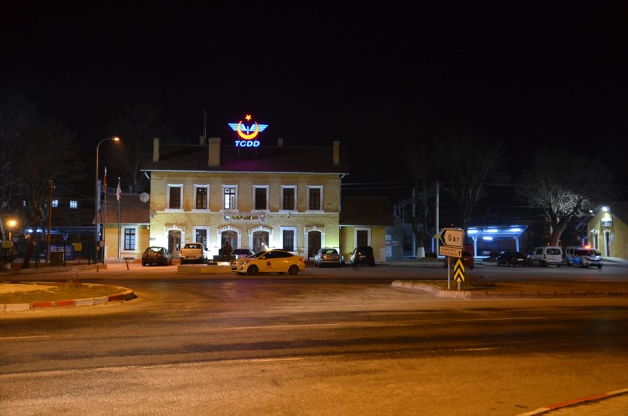 Konya, Karaman, Aksaray Ve Afyonkarahisar'da Sokağa Çıkma Kısıtlamasına Uyuluyor