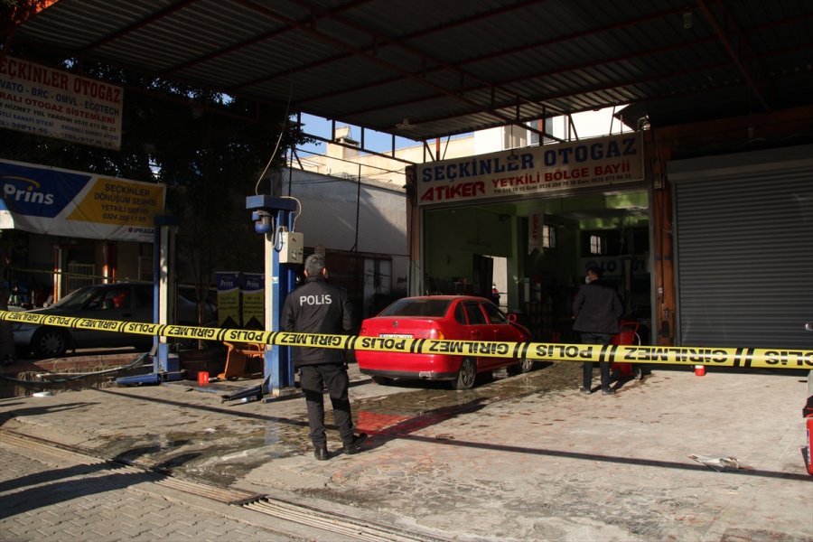 Mersin'de Sanayi Sitesindeki İş Yerinde Patlama: 3 Yaralı