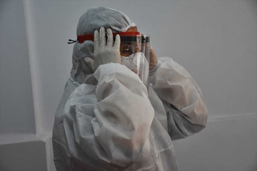 Kovid-19'un İzini Süren Filyasyon Ekipleri Zorlu Koşulları Anlattı