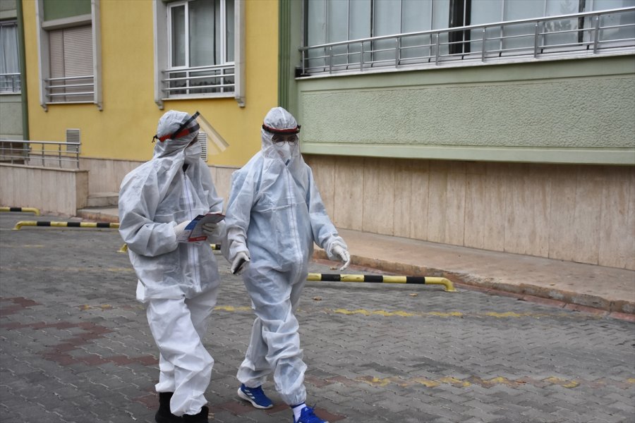 Kovid-19'un İzini Süren Filyasyon Ekipleri Zorlu Koşulları Anlattı