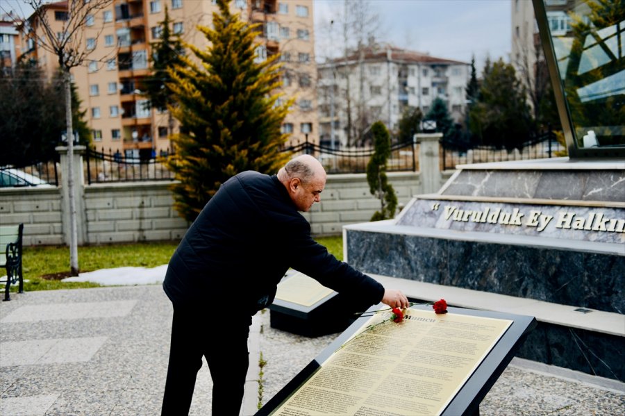 Gazeteci Yazar Uğur Mumcu'nun Otomobili Eskişehir'de Parkta Sergileniyor
