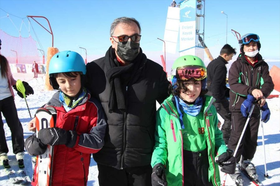 Hacılar Belediye Başkanı Bilal Özdoğan Hadak Sporcularıyla Buluştu