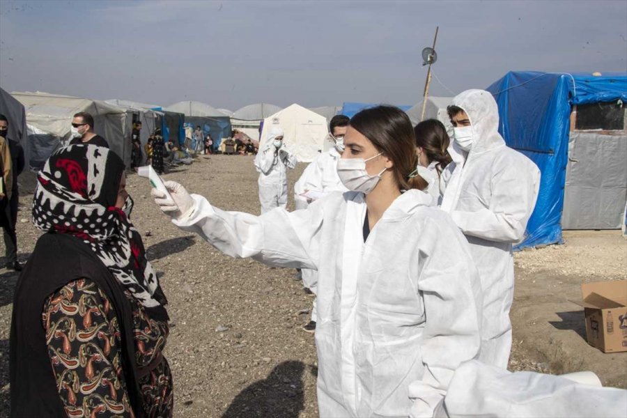 Mersin'de Mevsimlik Tarım İşçilerinin Çadırları Yenilendi