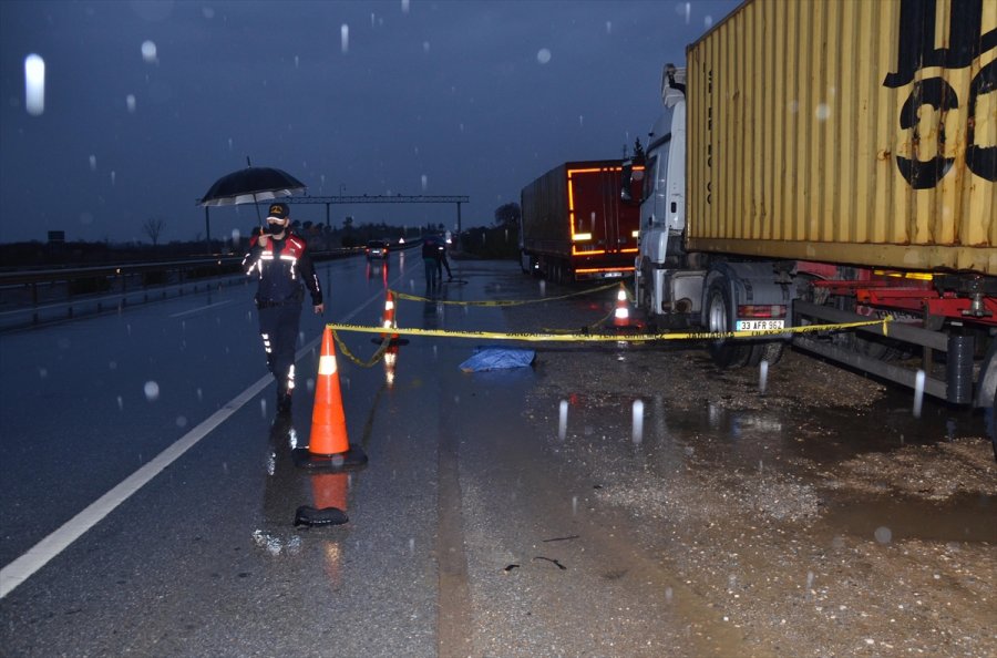Antalya'da Otomobilin Çarptığı Yaya Öldü
