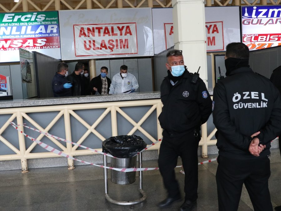 Antalya'da Yük Taşımacılığı Yapan Kişi Otogarda Ölü Bulundu