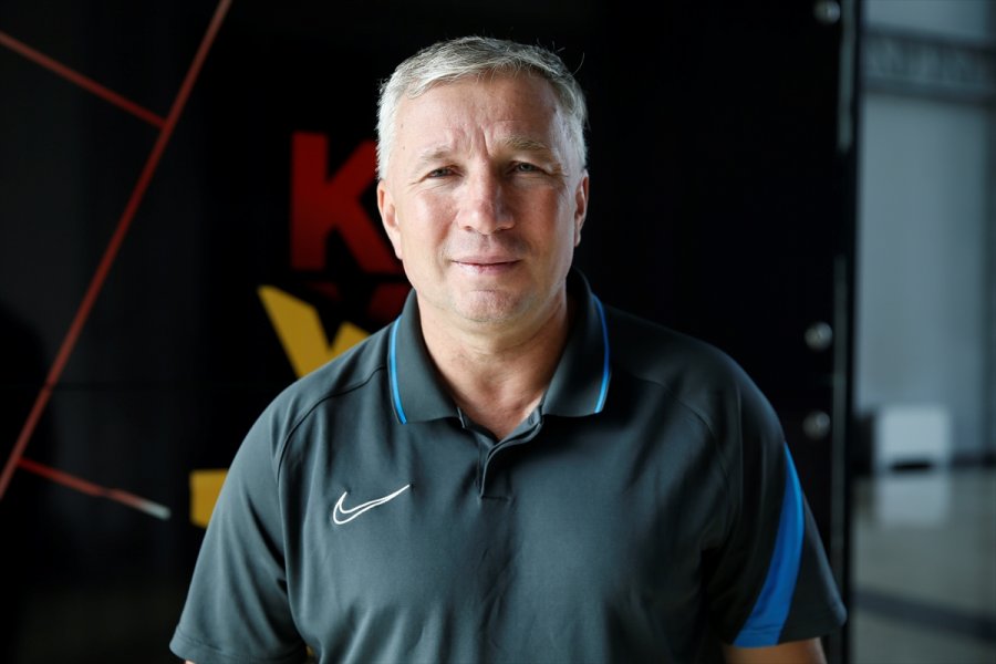 Dan Petrescu'nun Öncelikli Hedefi Kayserispor'u Ligde Tutmak