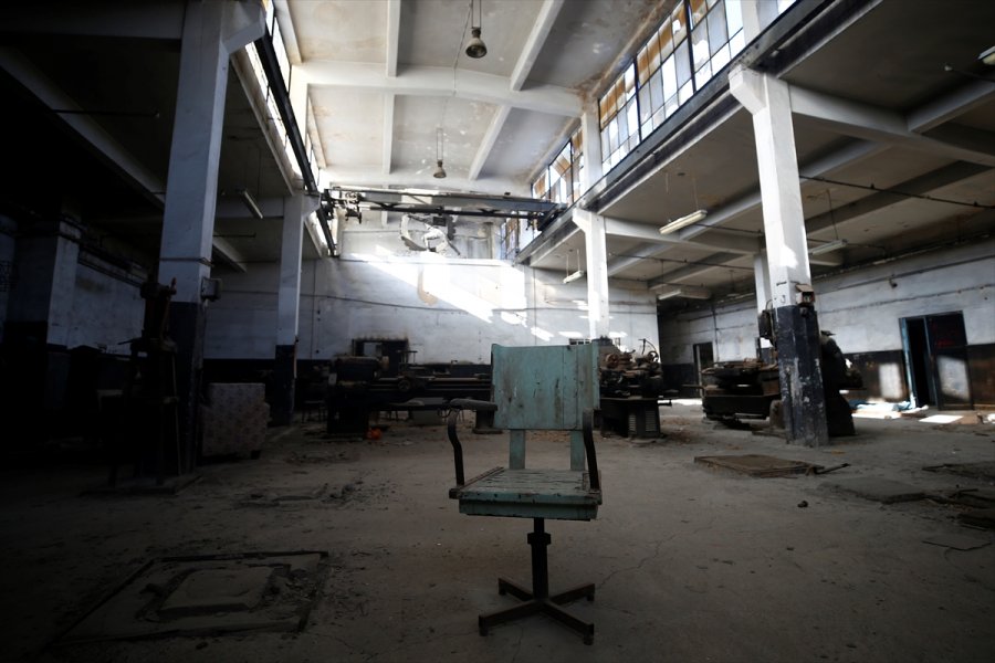 Eğitim Yuvasına Dönüştürülen Sümerbank Bez Fabrikası Tarihin İzlerini Taşıyor