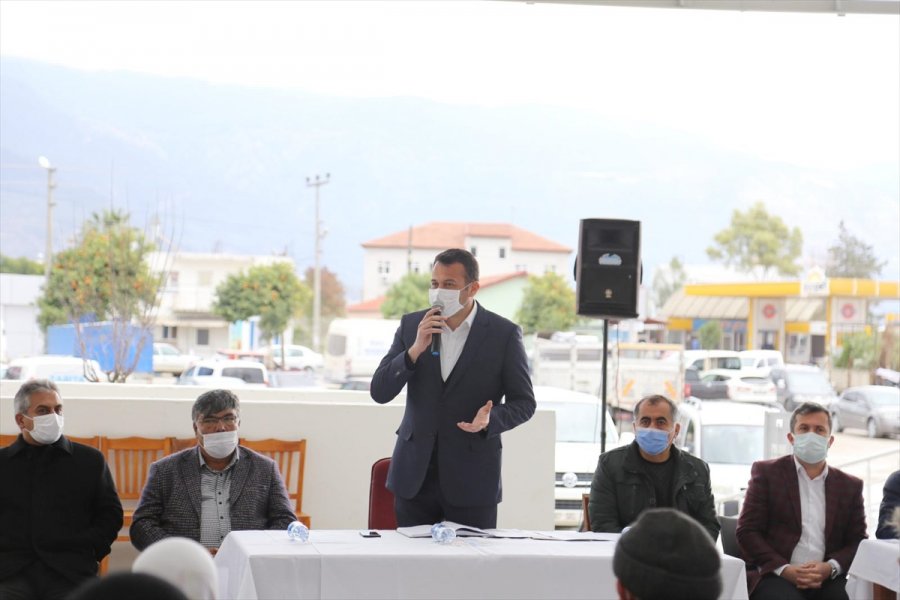 Kaş Belediye Başkanı Mutlu Ulutaş Esnafla Bir Araya Geldi