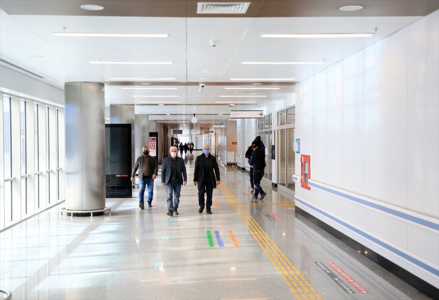 Mersin Şehir Hastanesi 4 Yılda 7,5 Milyon Hastaya Poliklinik Hizmeti Verdi