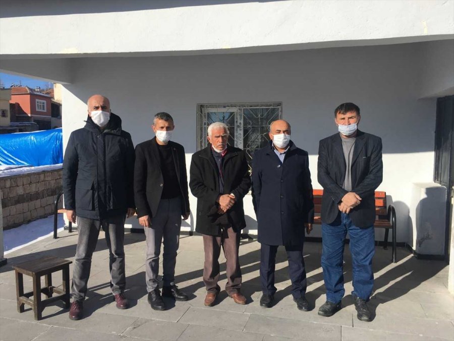 Talas Belediyesi Birim Müdürleri Kırsalda Halkla Buluşuyor