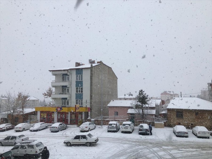 Hüyük'te Kar Nedeniyle Sürücüler Zor Anlar Yaşadı