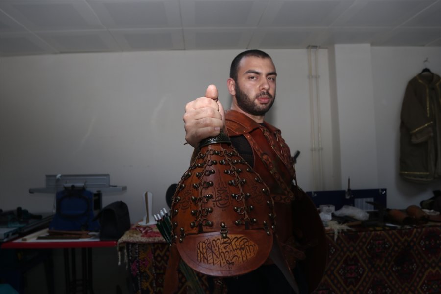 Osman Usta, Geleneksel Türk Yayı Ve Okunu Gelecek Kuşaklara Aktarıyor