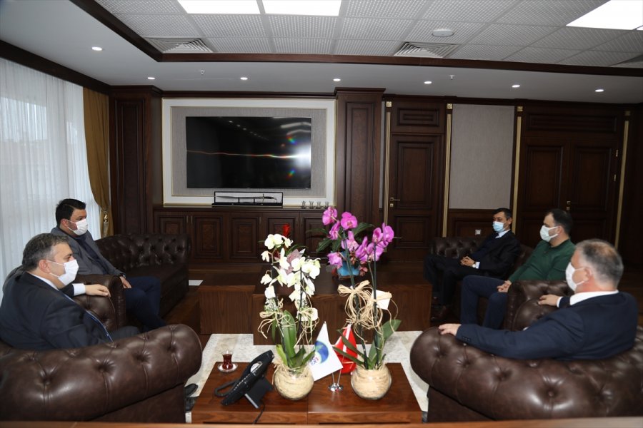 Yazır Sanayi Bölgesindeki Yatırımcıdan Teşekkür Ziyareti