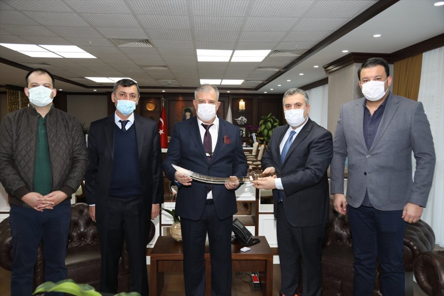 Yazır Sanayi Bölgesindeki Yatırımcıdan Teşekkür Ziyareti