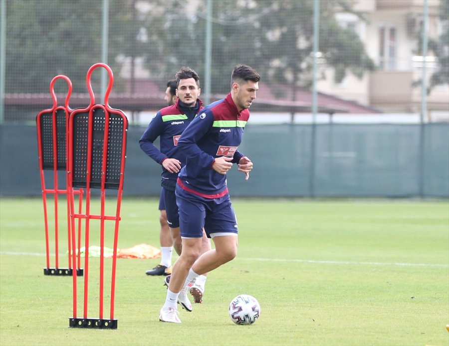 Aytemiz Alanyaspor Teknik Direktörü Çağdaş Atan, Ligin İlk Yarısını Değerlendirdi: