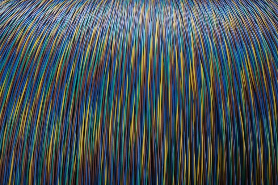 Dünyanın Enerji Ve Haberleşme Kablosunda 