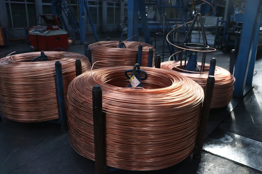 Dünyanın Enerji Ve Haberleşme Kablosunda 