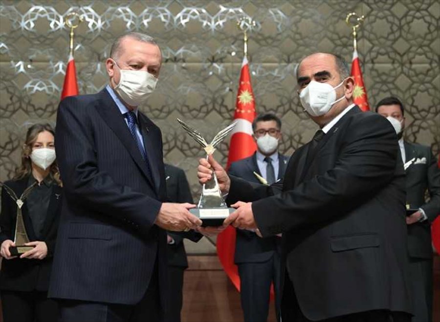 Erü Öğretim Üyelerine Tübitak Ve Tüba'dan Ödül