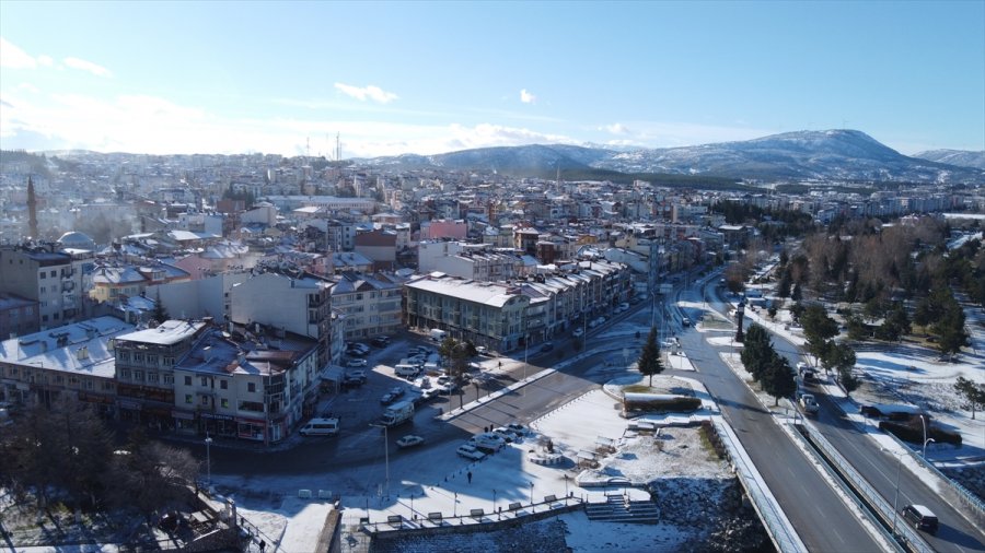 Kar Yağışı Beyşehir'de Güzel Görüntüler Oluşturdu