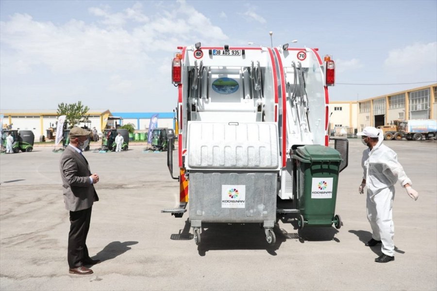 Kayseri'de 130 Ton Kıyafet Atığı Geri Dönüşüme Kazandırıldı