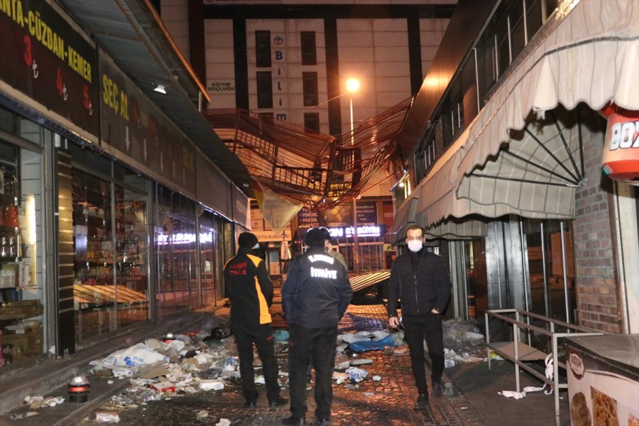 Kayseri'de Fırtına Nedeniyle 7 Katlı Binanın Yangın Merdiveni Devrildi
