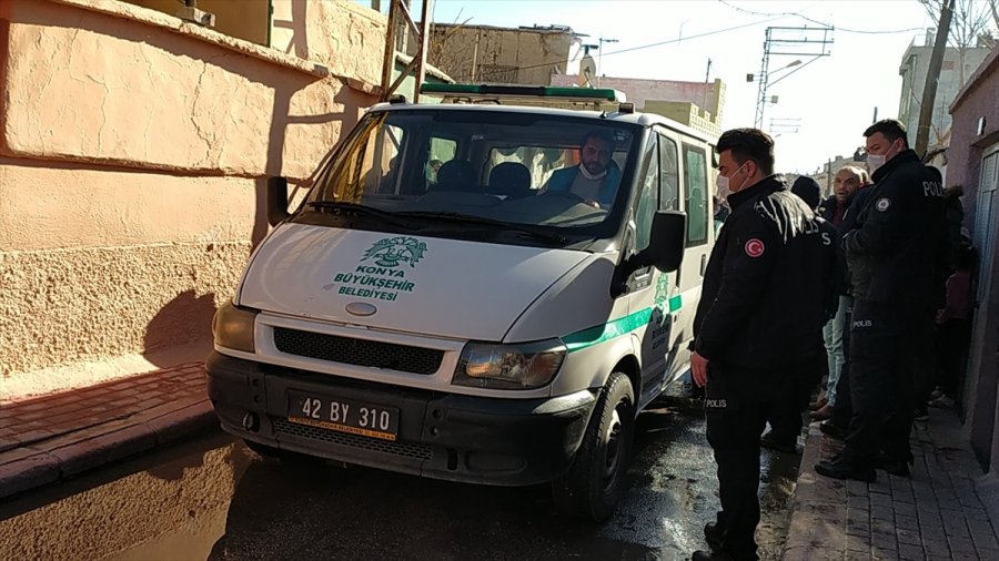 Güncelleme 2 - Konya'da Evde Çıkan Yangında Hayatını Kaybeden Annenin Cenazesi Çıkarıldı