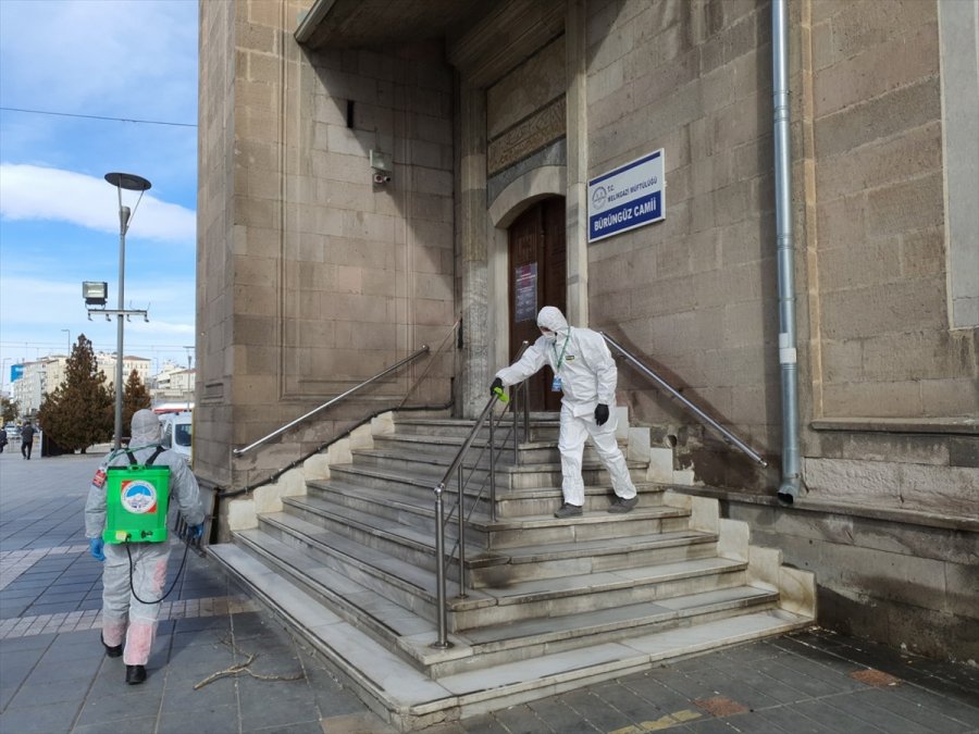 Melikgazi'de Dezenfekte Çalışmaları Sürüyor