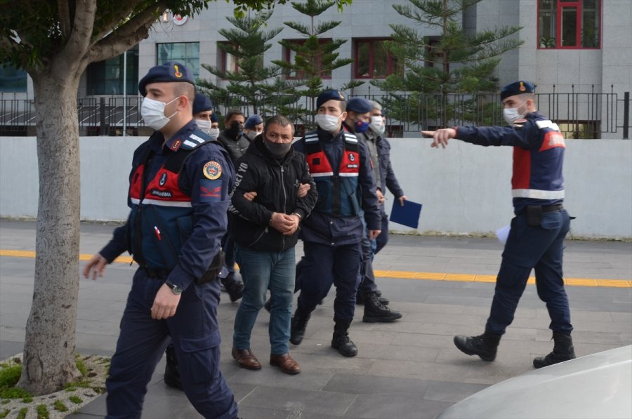 Antalya'da Fuhuş Operasyonu Kapsamında 10 Şüpheli Tutuklandı