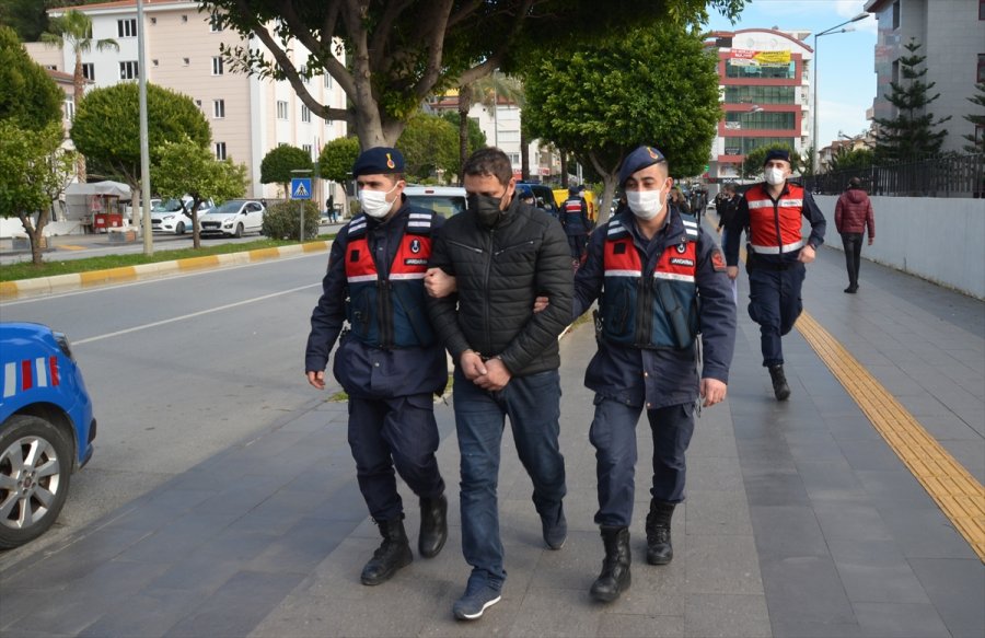 Antalya'da Fuhuş Operasyonu Kapsamında 10 Şüpheli Tutuklandı