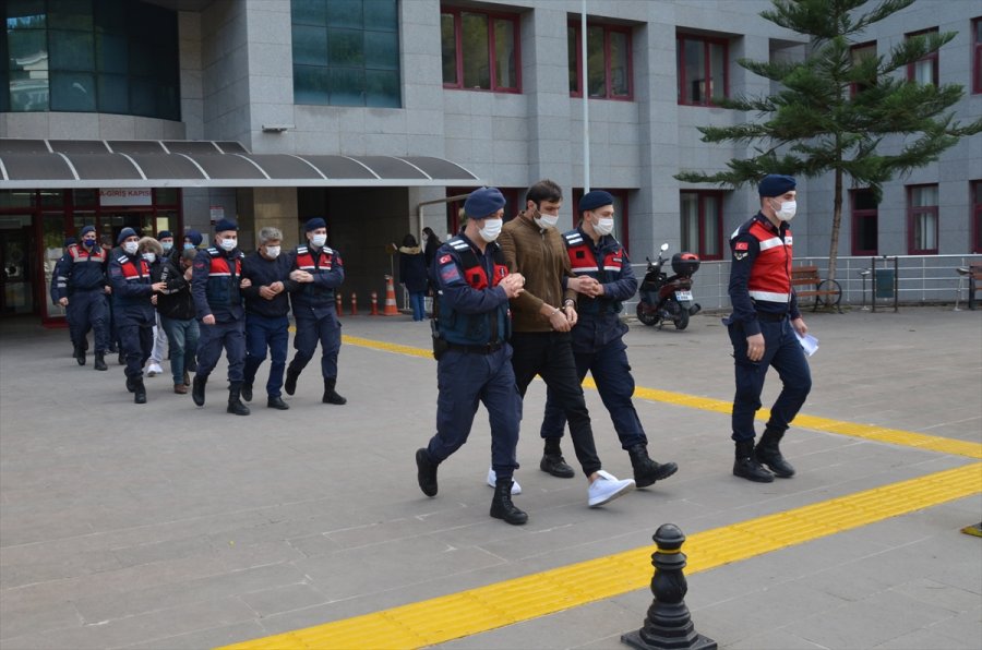 Antalya'da Fuhuş Operasyonu Kapsamında 10 Şüpheli Tutuklandı