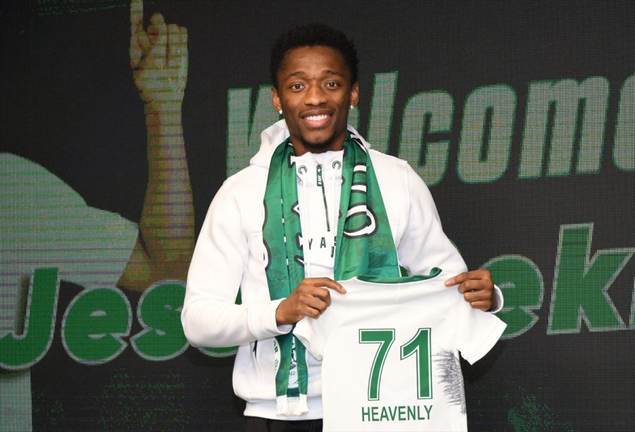 Jesse Sekidika, Konyaspor İle Sözleşme İmzaladı