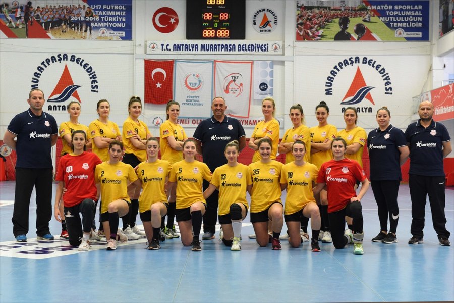 Kadınlar Hentbol Süper Ligi'nde Antalya Derbisi Heyecanı