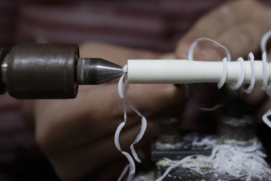 Antalyalı Avukat Koleksiyonunu Yapmak İstediği Tespihin Ustası Oldu